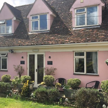 Takeley The Willows Guest House المظهر الخارجي الصورة