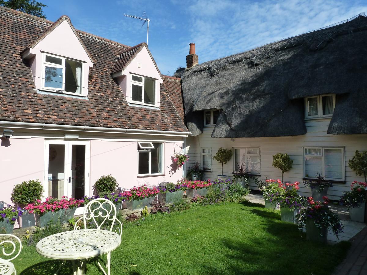 Takeley The Willows Guest House المظهر الخارجي الصورة